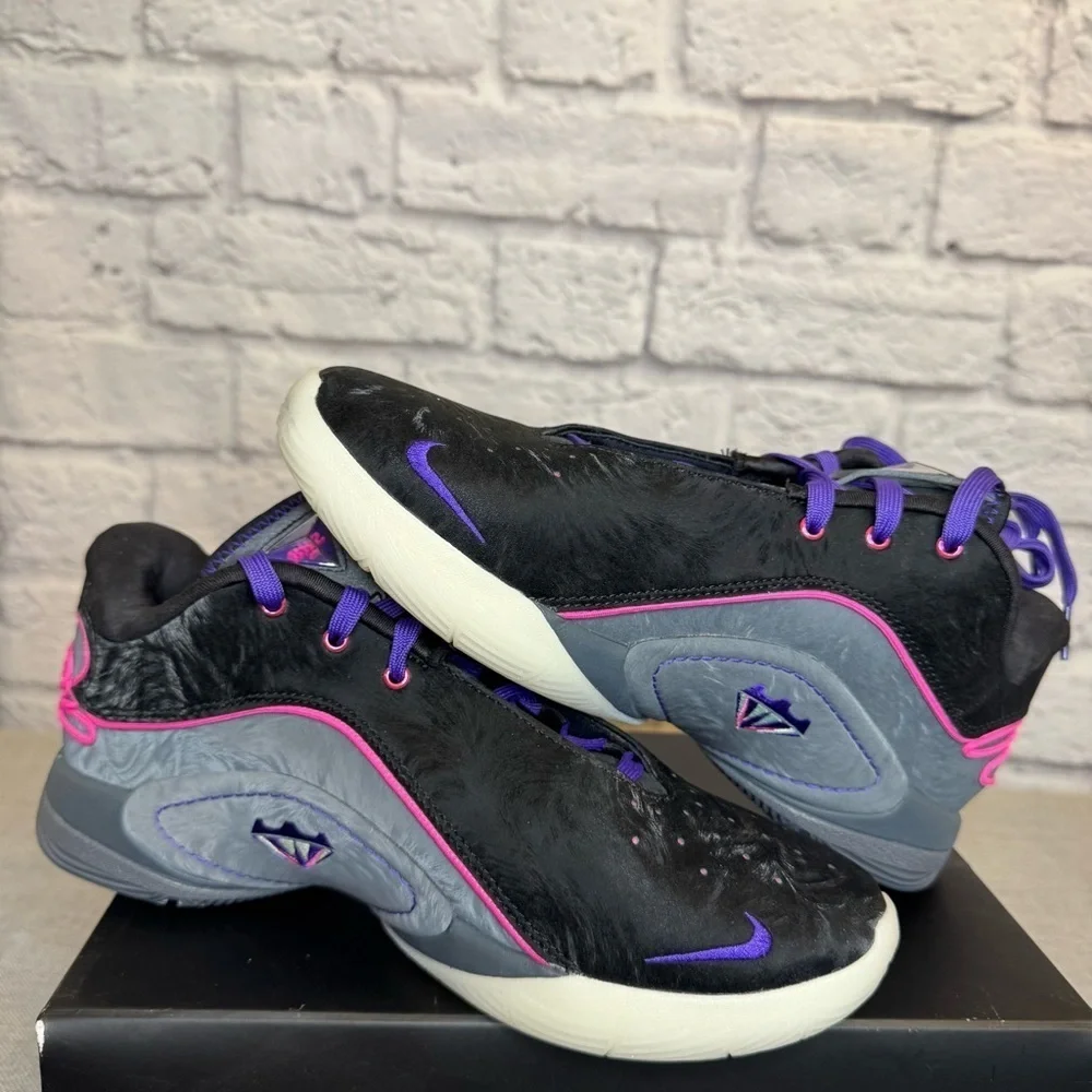 Nike Lebron XXII Basketball Shoes 'Blacklight' (FZ1095-001) Size 8.5
